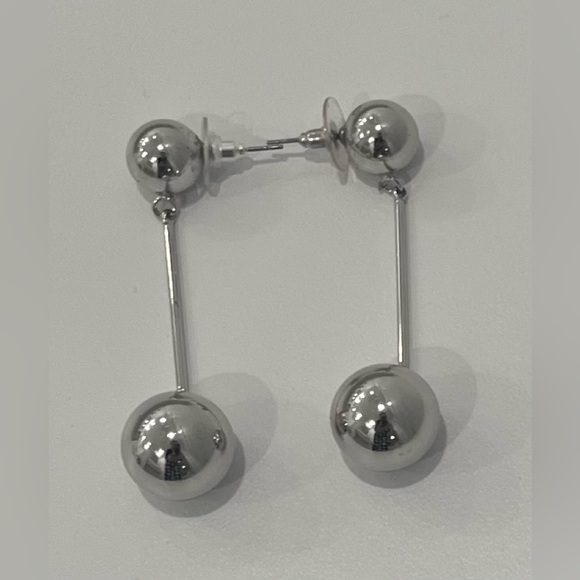 Elegant Silver-Toned Drop Earrings - Picture 1 of 3